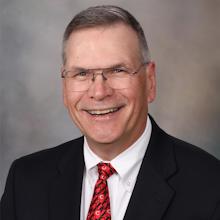 2021 John C. Gienapp Awardee Henry J. Schultz, MD, MACP works as a professor of medicine in primary care internal medicine at the Mayo Clinic School of Graduate Medical Education
